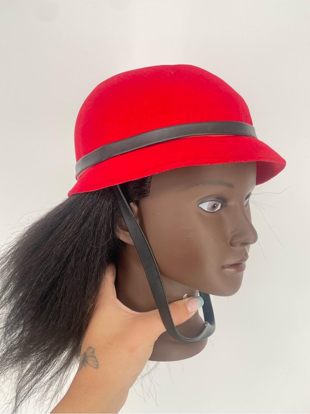 60s Mr. John Juniorette Red Riding Hat W Black Contrasting Trim & Chin Strap - Picture 4 of 11